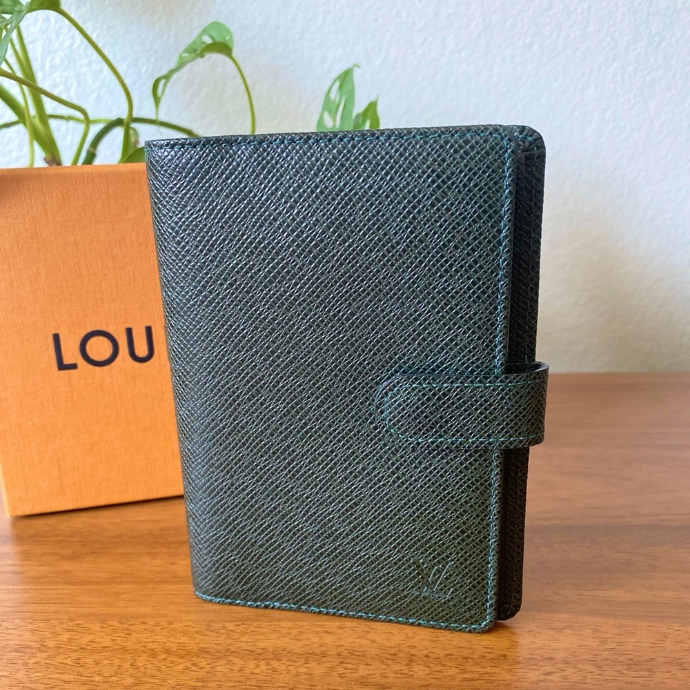 Louis Vuitton Green Taiga Leather Agenda PM Passport Wallet w/  Stickers & Paper - Picture 16 of 16